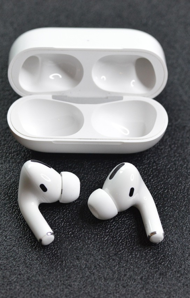 SamsTech UltraX Wireless Earbuds